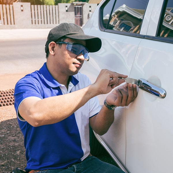 cerrajería de autos está disponible las 24 horas del día, los 7 días de la semana